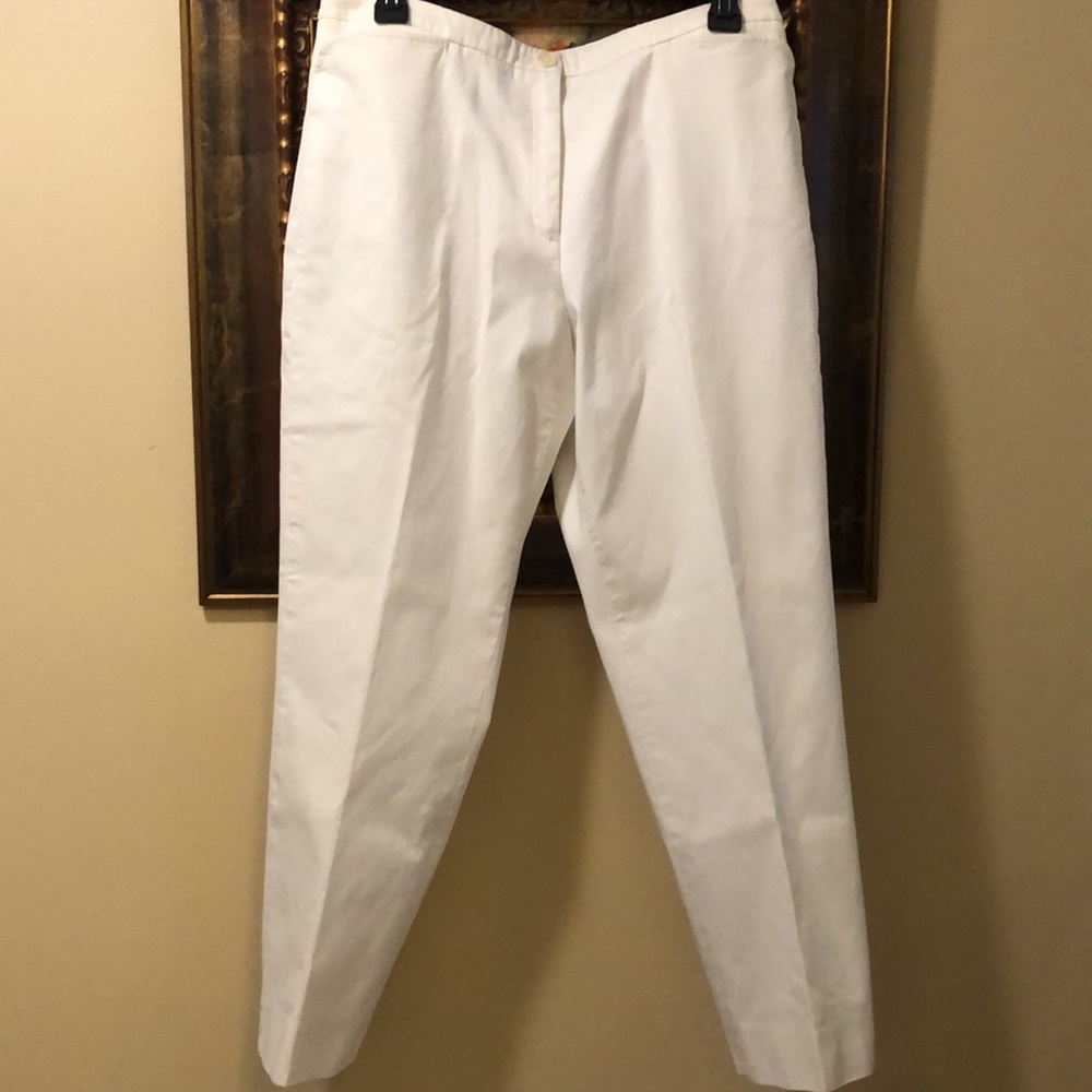 Faconnable Off white classic sml front pockets split hem zip fly, button close